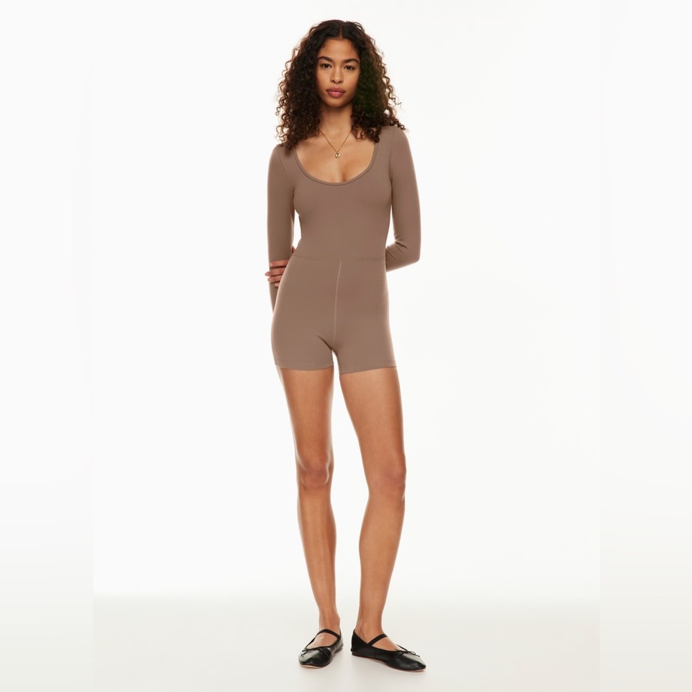 Aritzia Wilfred Free KAZ ROMPER SHOSHONE ROMPER MEDIUM NEW